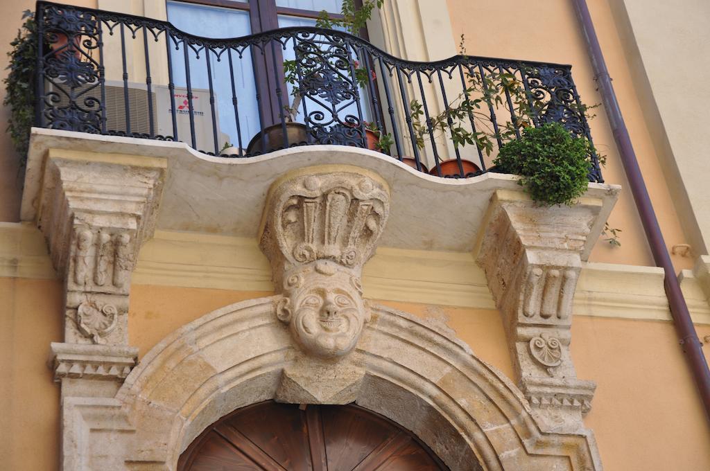 Albergo La Perla 卡利亚里 外观 照片